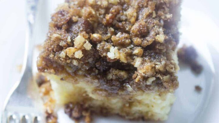 coffee cake with caramel topping close up photo