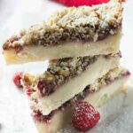 Sweet and crunchy, the raspberry filling in these Raspberry Pie Dream Bars gives a burst of red raspberry sweetness in every bite.