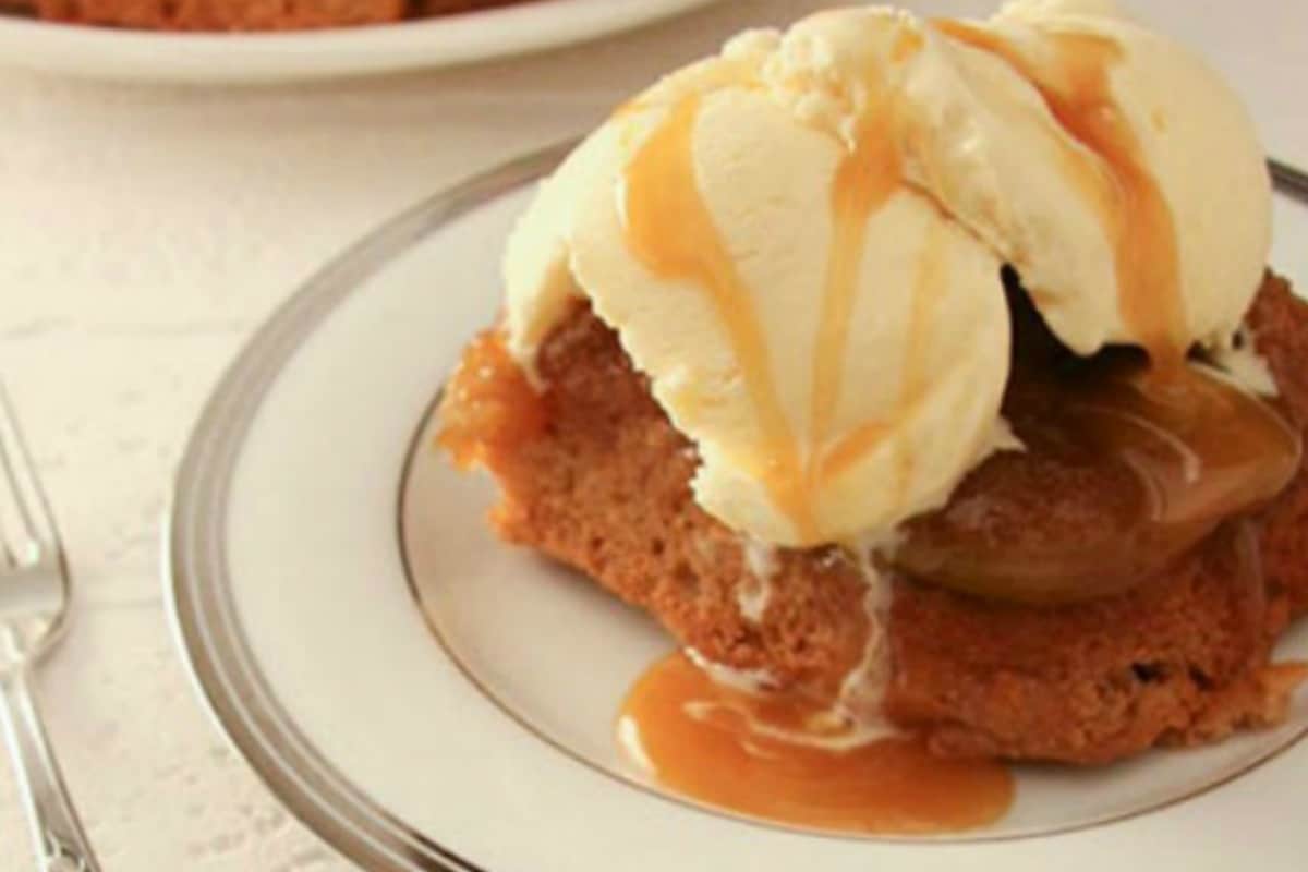 Upside Down Apple Cake Recipe Full Of Baked Apple Goodness