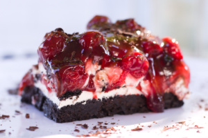 no bake cherry cheesecake cookie lasagna feature 2